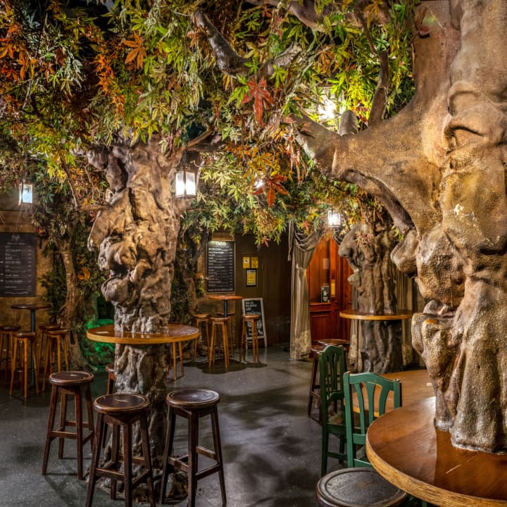 Cover image for ï»¿2x1 in Bulldog gin and tonic at Bosc de les Fades