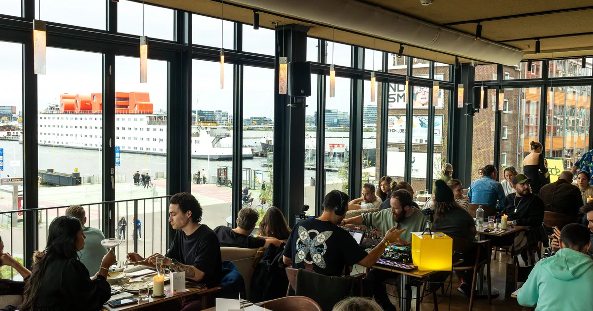 Cover image for ADE Daytime at Van de Werf
