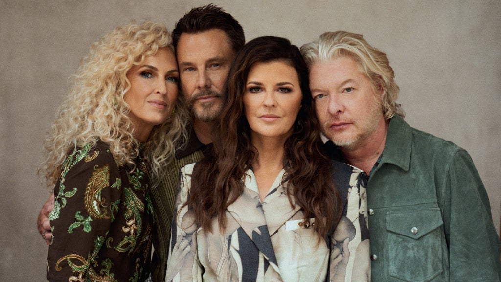 Cover image for Little Big Town - For The Art Of It Tour