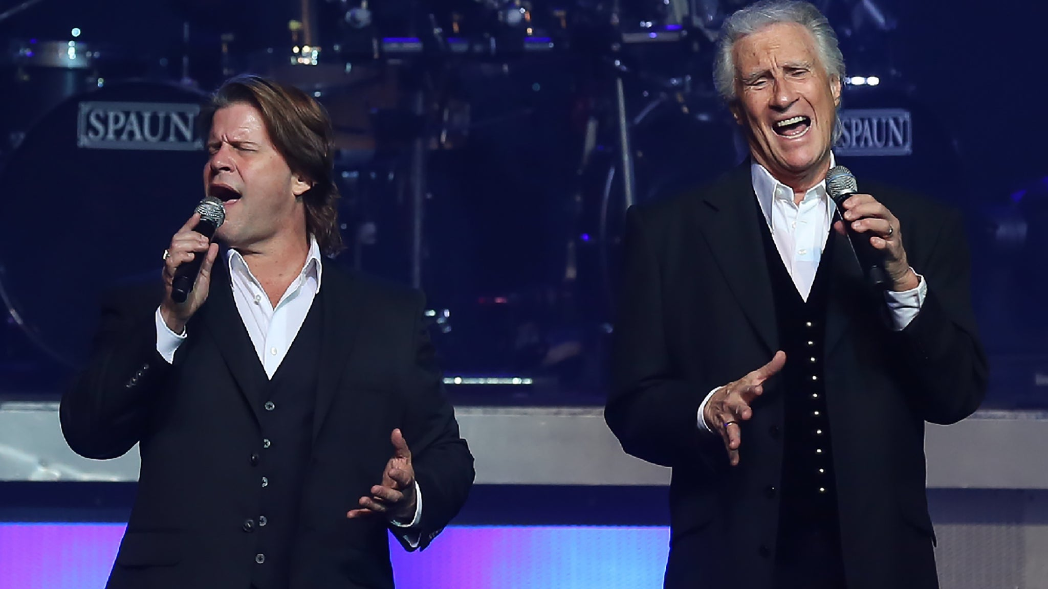 Cover image for The Righteous Brothers