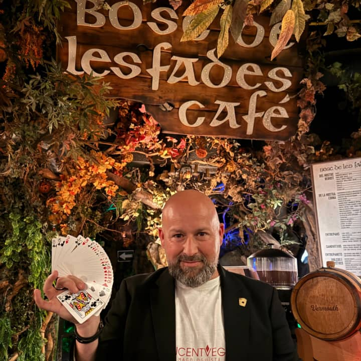 Cover image for ï»¿Wax Museum of Barcelona - Magic and Comedy in the Bosc de les Fades