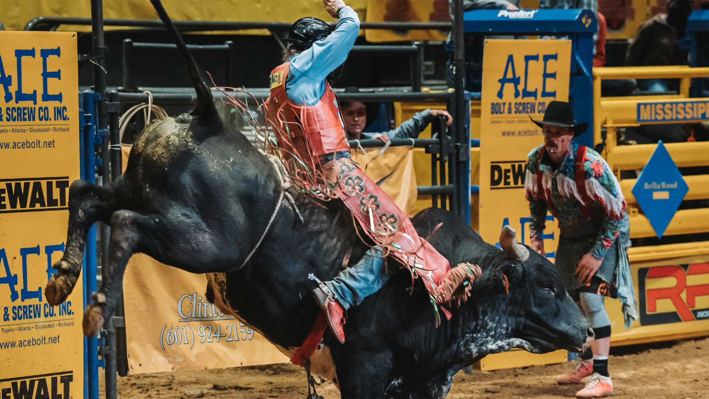 Cover image for Dixie National Rodeo featuring Ole 60
