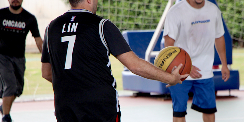 Cover image for Esporte Adulto – Iniciação ao Basquete