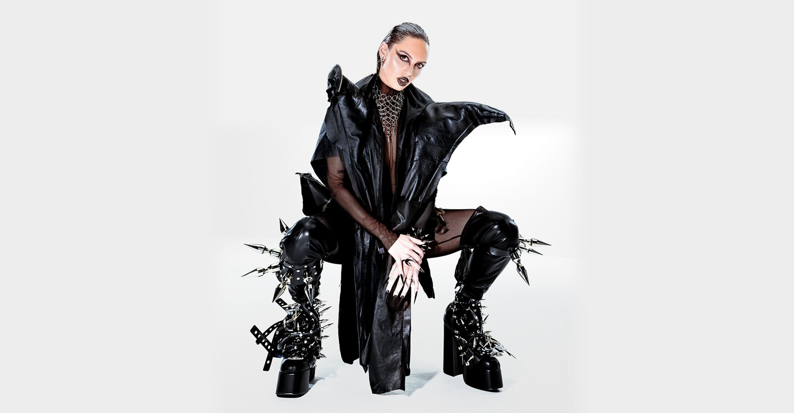 Cover image for Sara Landry